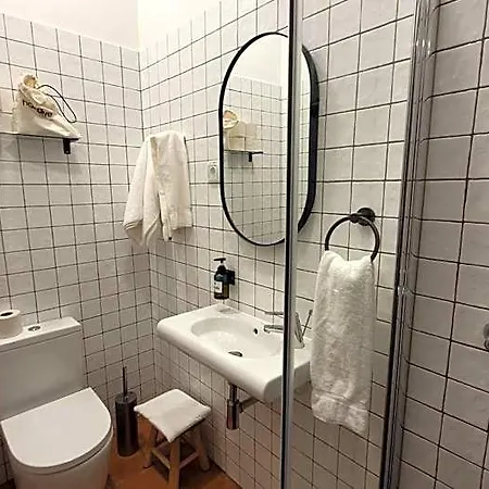 Hostel Jardim Camelias Madalena (Azores)