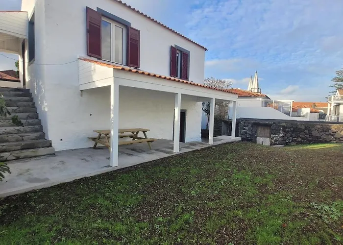 Jardim Camelias * Madalena (Azores)